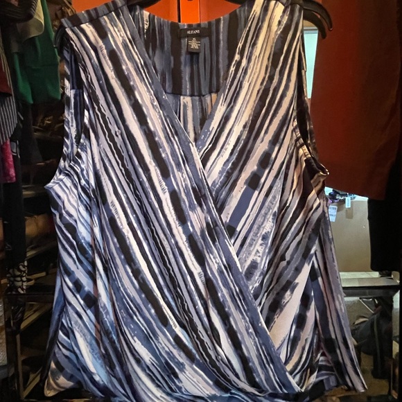 EUC Alfani Mock Wrap Tank - Picture 1 of 5